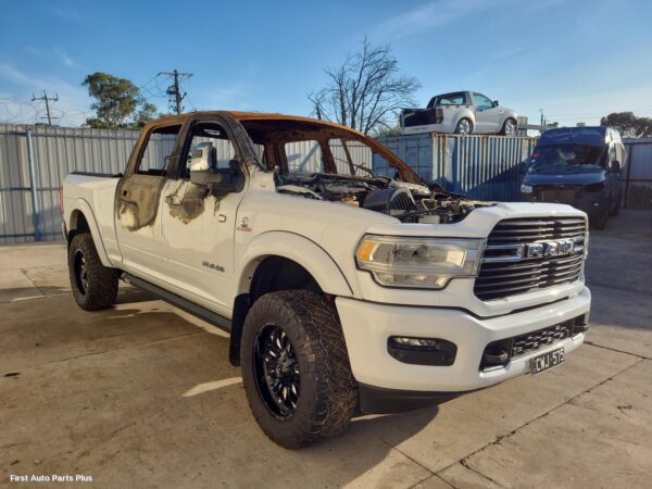 2024 RAM 2500/3500 REVERSE_CAMERA