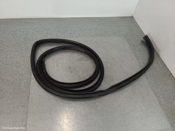 2012 TOYOTA HILUX Door/Tailgate Seal