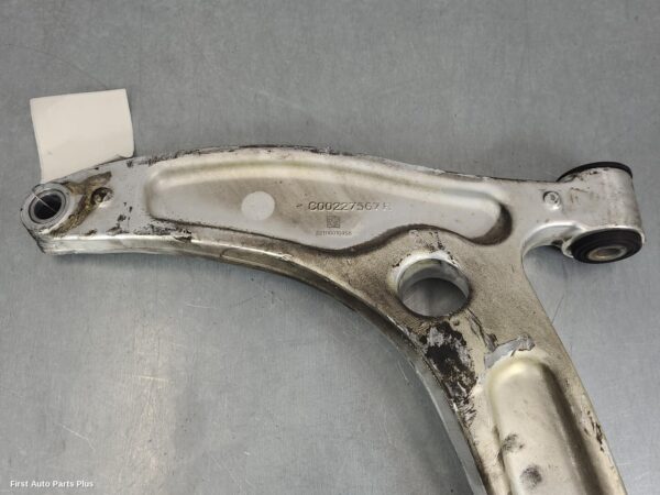 2023 LDV DELIVER 9 Right Front Lower Control Arm