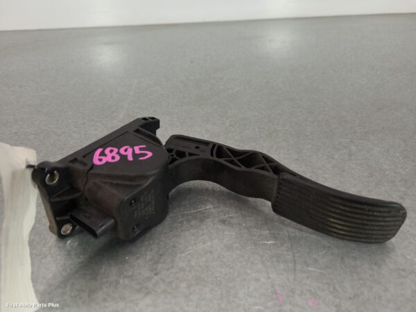 2012 VOLKSWAGEN CRAFTER Pedal Assembly