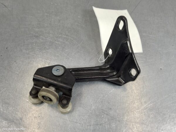 2015 MERCEDES SPRINTER Door Hinge/Runner