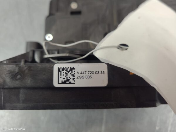 2016 MERCEDES VITO Door/Boot/Gate Lock