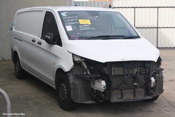 2018 MERCEDES VITO Door/Boot/Gate Lock