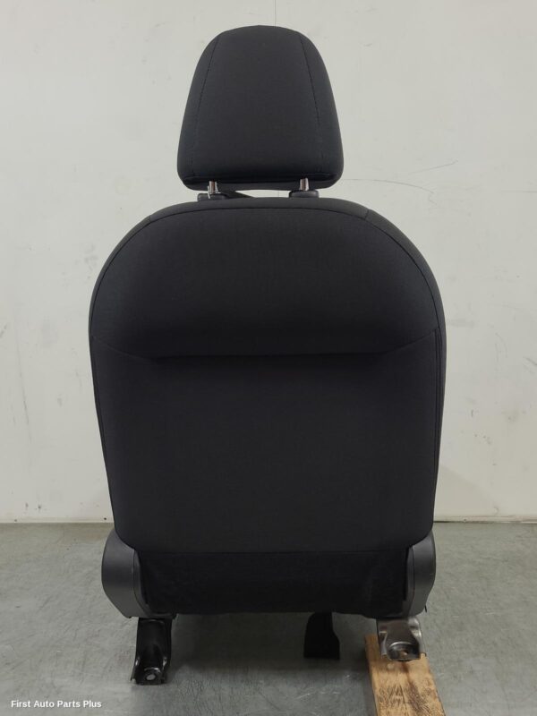 2021 NISSAN NAVARA Front Seat