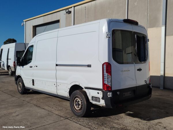 2020 FORD TRANSIT Right Front Door