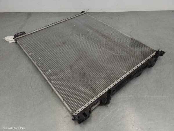 2020 VOLKSWAGEN CRAFTER Radiator