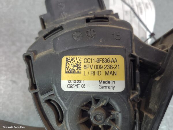 2012 FORD TRANSIT Pedal Assembly