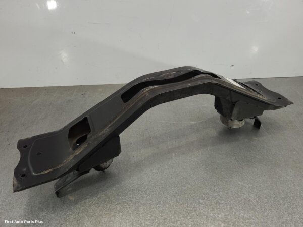 2010 FORD TRANSIT Frt Xmember/Cradle