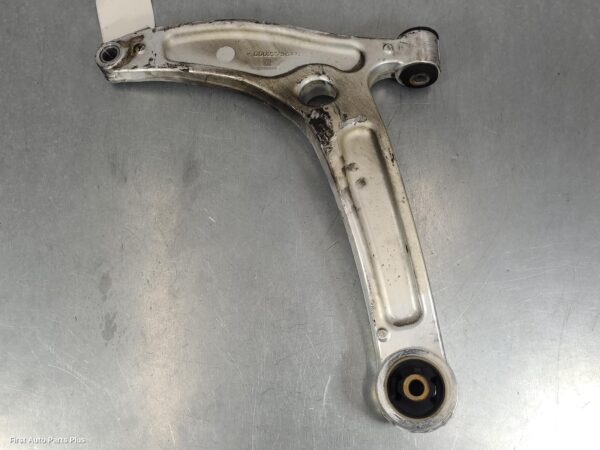 2023 LDV DELIVER 9 Right Front Lower Control Arm