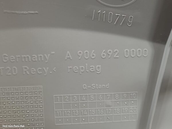 2017 MERCEDES SPRINTER Trim Panel
