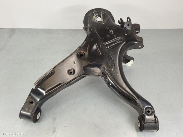 2017 MERCEDES VITO Right Rear Trailing Arm