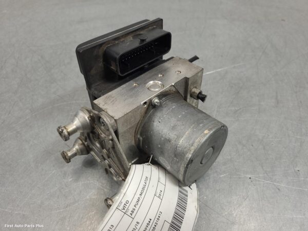 2014 MERCEDES VITO Abs Pump/Modulator
