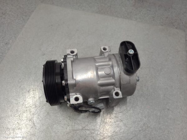 2010 MERCEDES SPRINTER A/C Compressor