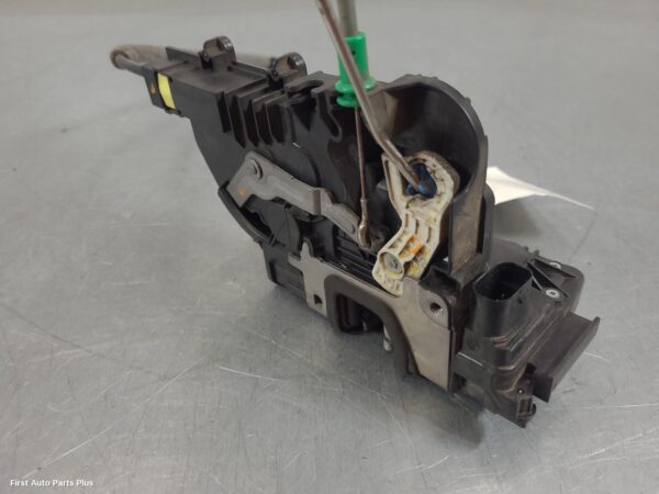 2016 MERCEDES VITO Door/Boot/Gate Lock