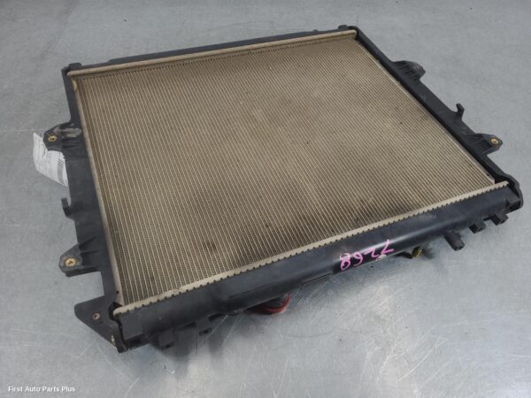 2012 TOYOTA HILUX Radiator