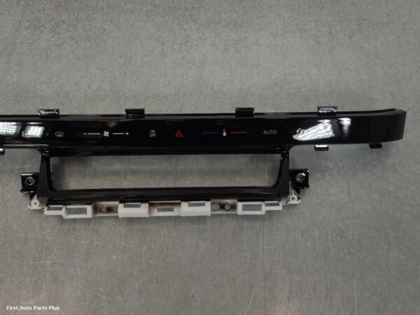 2024 LDV T60 Heater/Ac Controls
