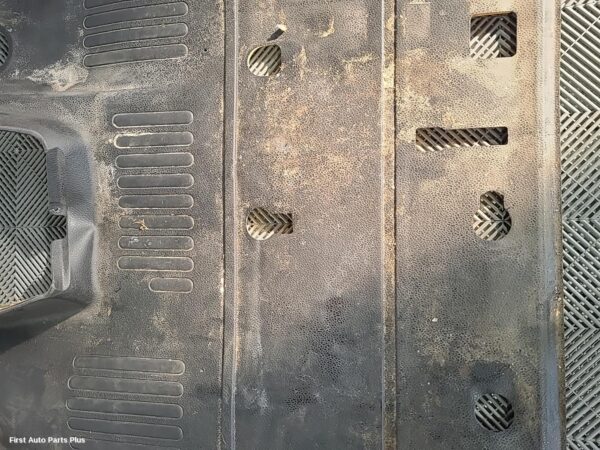 2019 RENAULT MASTER Carpet