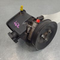 2006 MERCEDES VIANO Steering Pump