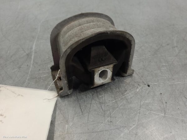 2021 VOLKSWAGEN TRANSPORTER Mount