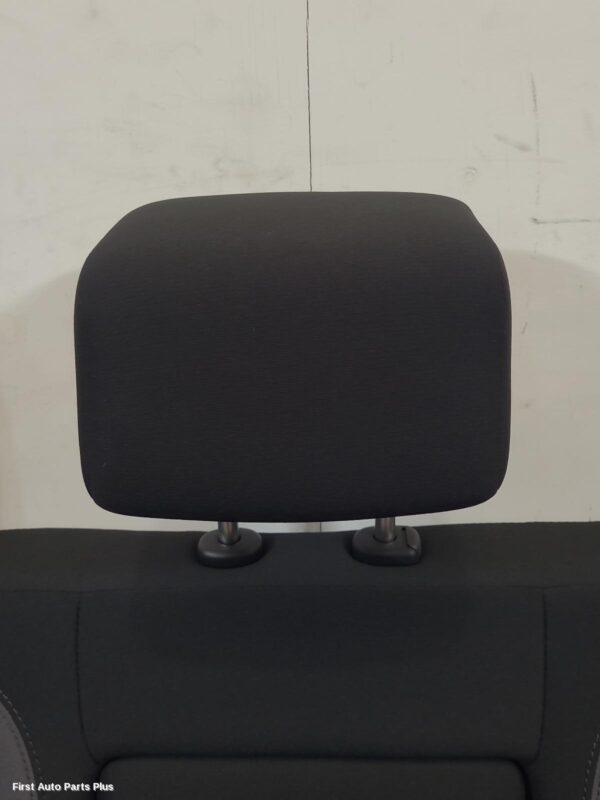 2021 NISSAN NAVARA 2nd Seat (Rear Seat)