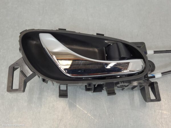 2018 NISSAN NAVARA Door/Boot/Gate Lock