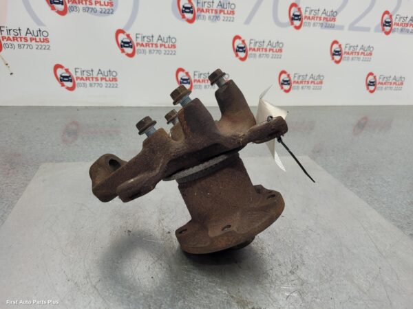 2004 MERCEDES SPRINTER Right Front Hub Assembly