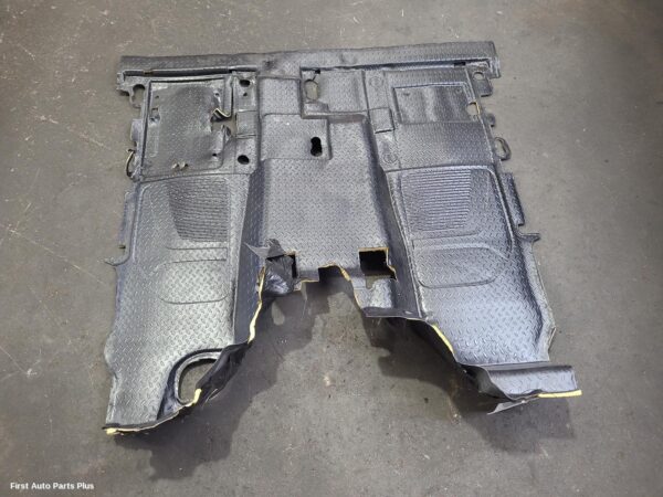 2023 LDV DELIVER 9 Carpet