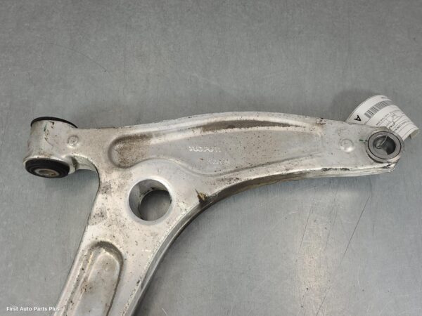 2023 LDV DELIVER 9 Right Front Lower Control Arm