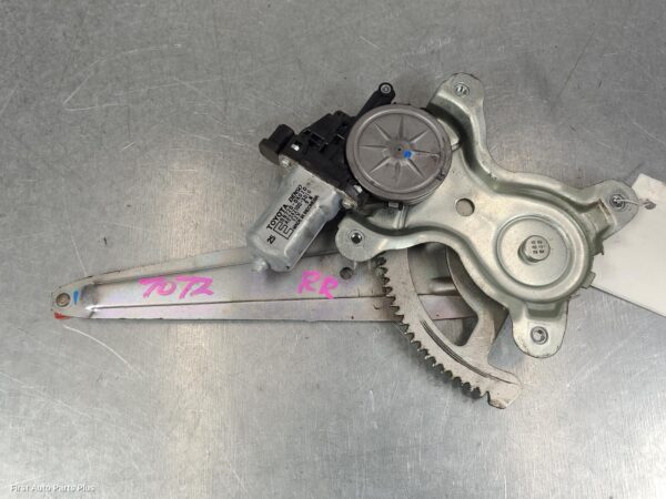 2010 TOYOTA HILUX Right Rear Wnd Reg/Motor