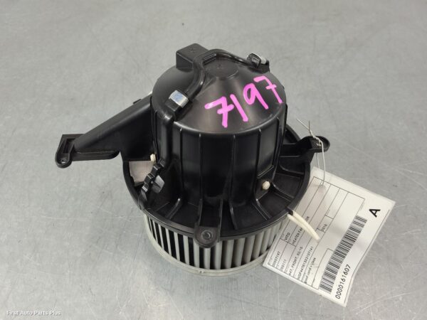 2016 MERCEDES VITO Heater Fan Motor