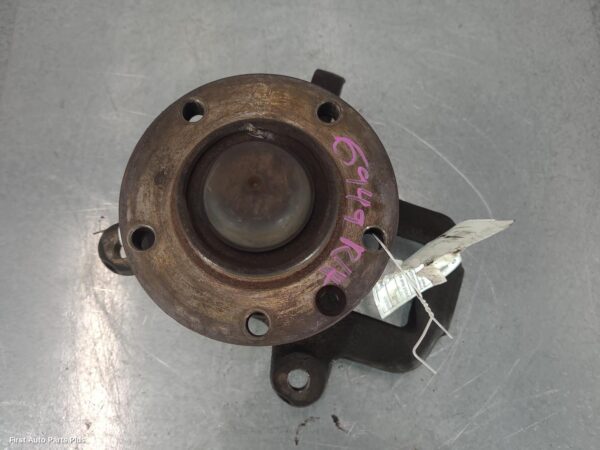 2004 MERCEDES SPRINTER Right Front Hub Assembly