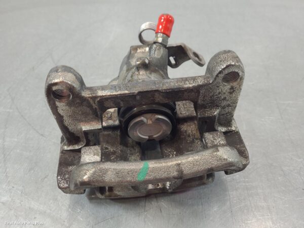 2024 RENAULT TRAFIC Caliper