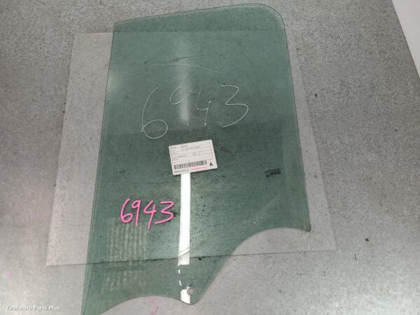 2017 RENAULT MASTER Left Front Door Window