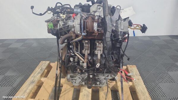 2014 RENAULT TRAFIC Engine