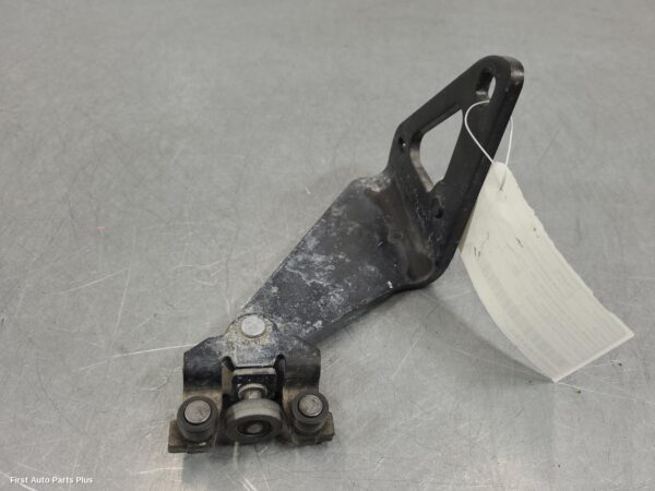2021 RENAULT TRAFIC Door Hinge/Runner