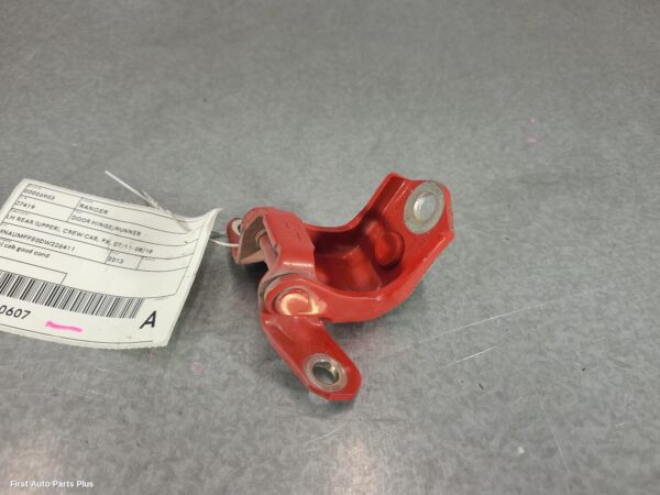 2013 FORD RANGER Door Hinge/Runner