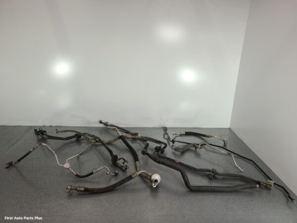 2013 MERCEDES VIANO A/C Hoses