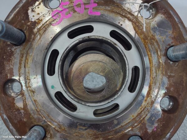 2018 FORD TRANSIT Left Rear Hub Assembly