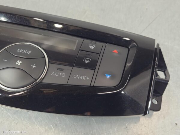 2016 NISSAN NAVARA Heater/Ac Controls