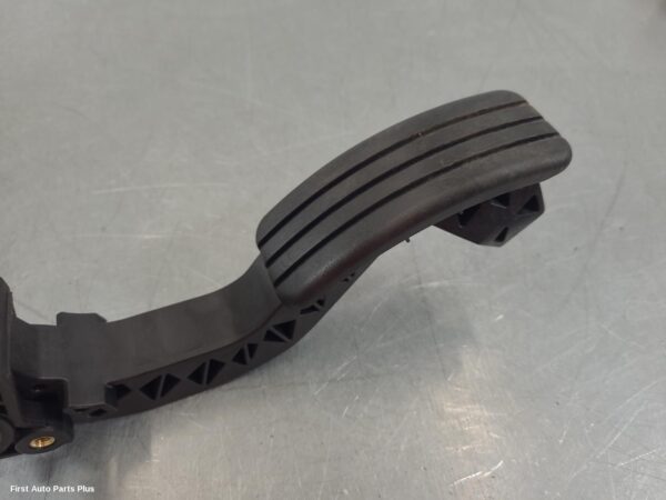 2024 RENAULT TRAFIC Pedal Assembly