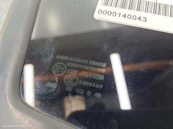 2012 VOLKSWAGEN CRAFTER Right Front 1/4 Door Glass