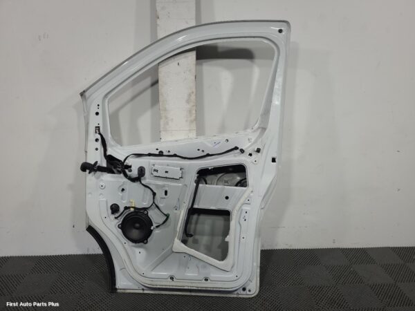 2024 RENAULT TRAFIC Right Front Door