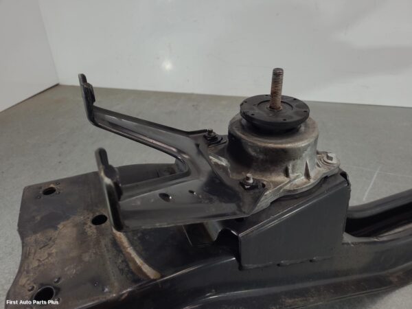 2010 FORD TRANSIT Frt Xmember/Cradle