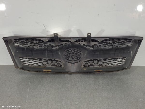 2006 TOYOTA HILUX Grille