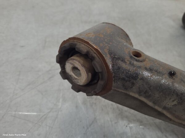 2012 MERCEDES VITO Right Rear Trailing Arm