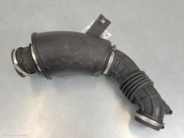 2021 LDV DELIVER 9 Air Cleaner Duct/Hos