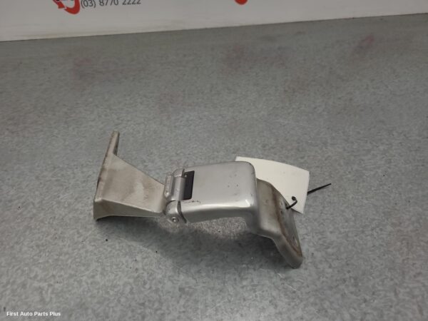 2010 MERCEDES VITO Bootlid/Tgate Hinge