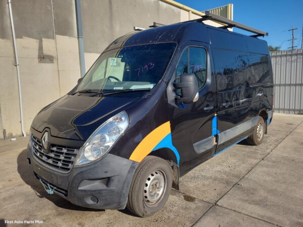 2018 RENAULT MASTER Misc Switch/Relay