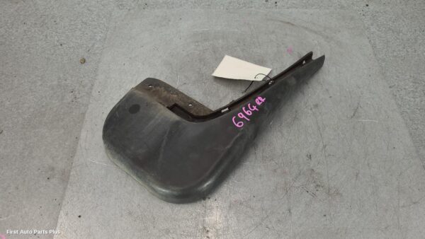 2007 MERCEDES VITO Mud Flaps
