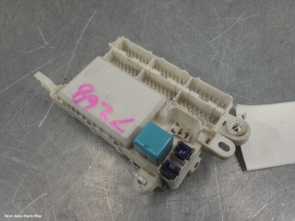 2012 TOYOTA HILUX Fuse Box